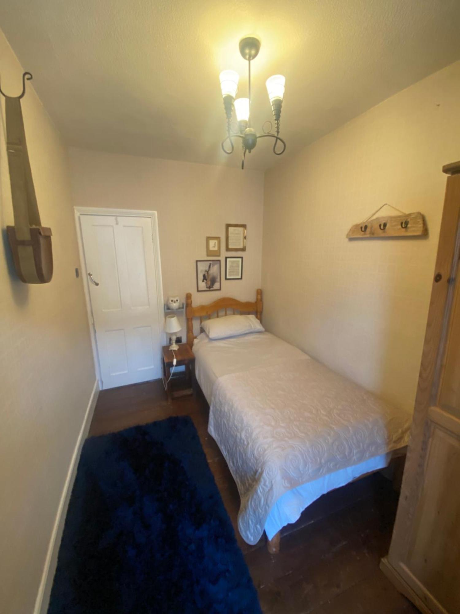 Villa 3 Bed Town House Llandeilo Carmarthenshire Exterior foto